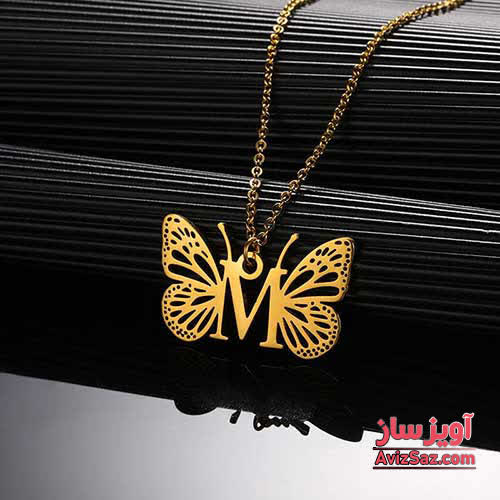 گردنبند حرف انگلیسی M طرح پروانه کد 102287