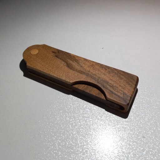 شانه چوبی از جنس گردو  قابلیت تاشو