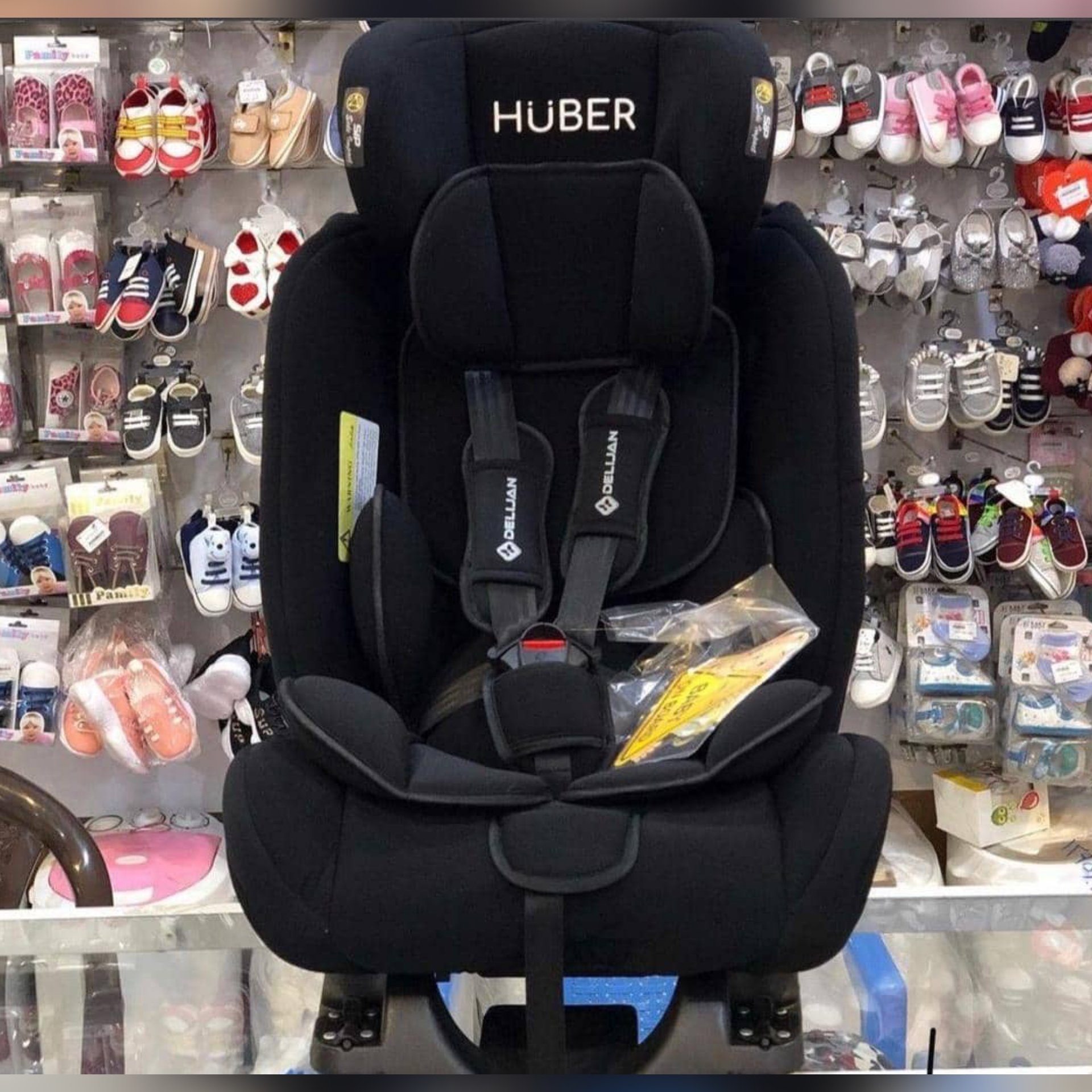 صندلی ماشین دلیجان مدل هابر HUBER دارای ایزوفیکس