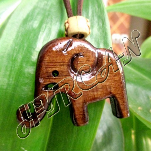 گردنبند چوبی مدل فیل