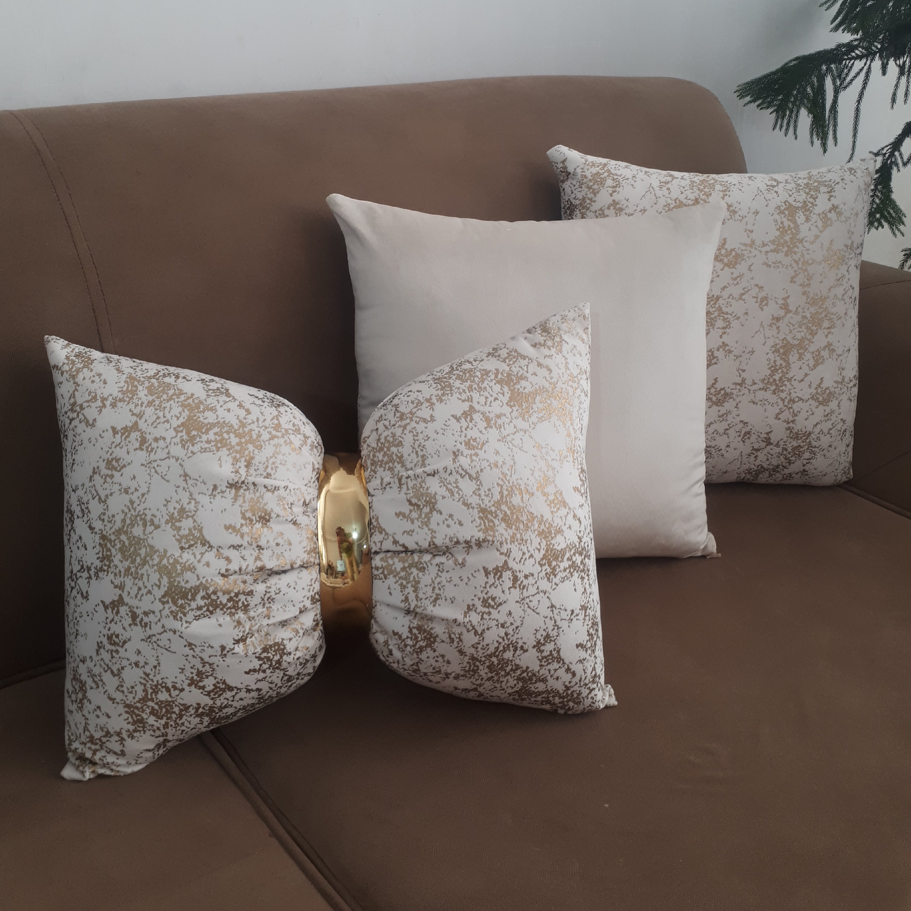 کوسن مخمل ترکیبی طلاکوب 