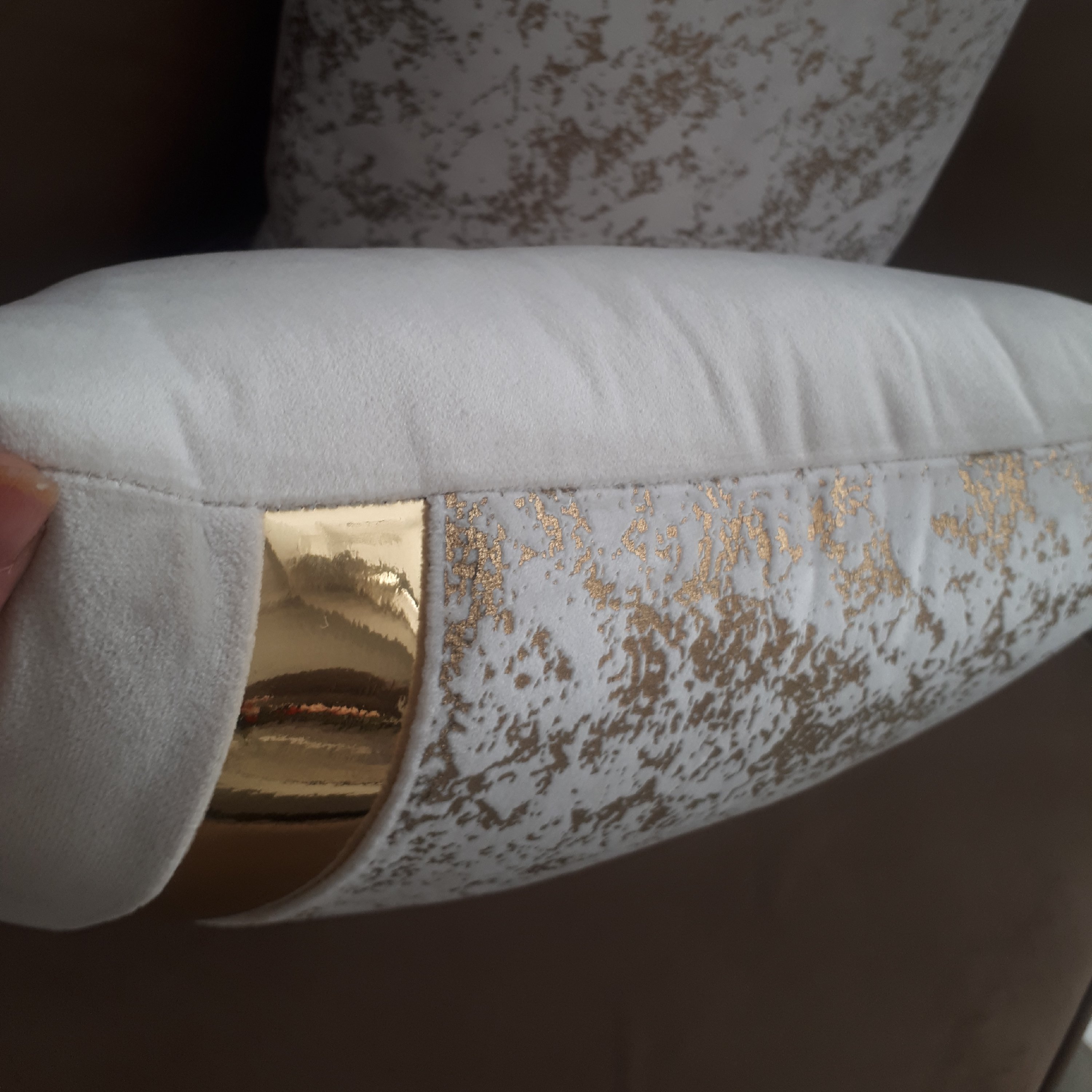 کوسن مخمل ترکیبی طلاکوب 