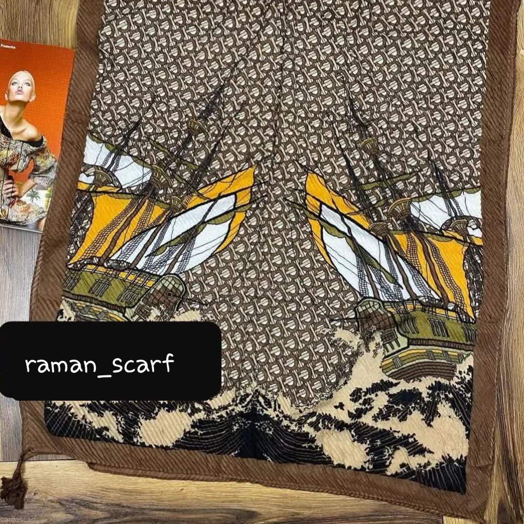 شال پلیسه چهار فصل طرح باربری منگوله دار