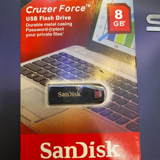 فلش 8GB sanDisk مدل cruzer force