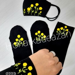 جوراب گلدوزی طرح باغچه زرد