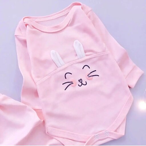لباس نوزادی دو تکه طرح خرگوش گلبهی رنگ ( سایز 1،2و3 )