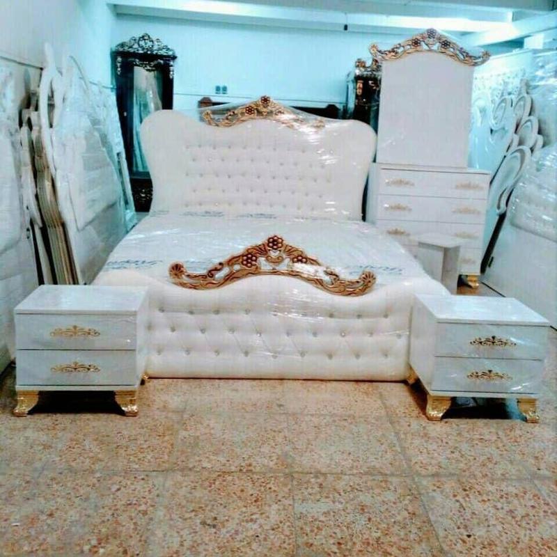 تخت خواب عروس رزین