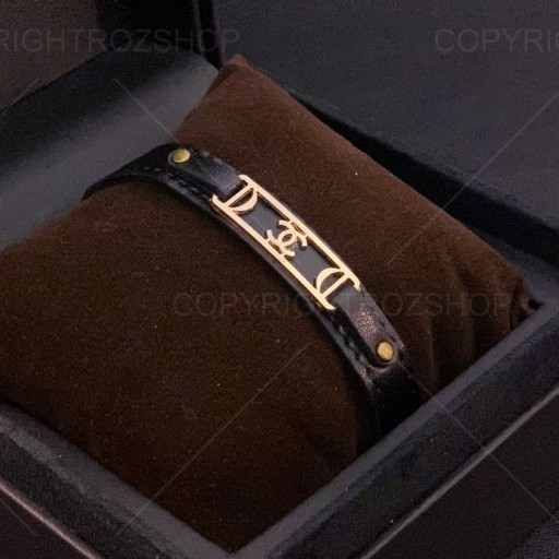 دستبند چرمی مردانه  طرح چنل دوردوزی شده رنگ مشکی