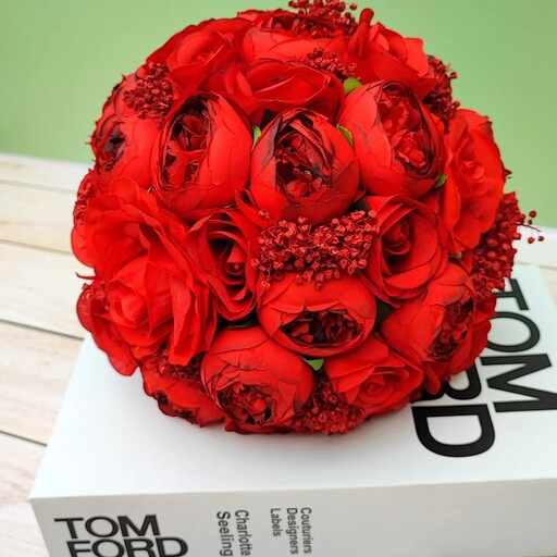 دسته گل مصنوعی  عروس رنگ قرمز