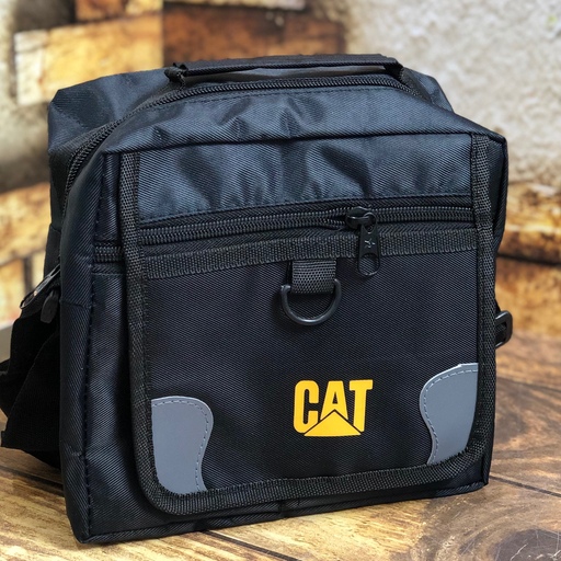 کیف ظرف غذایی دسته دار Cat 
تک رنگ مشکی 
با بند دوشی قابل تنظیم