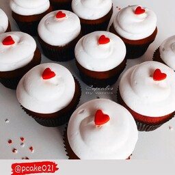 کاپ کیک ولنتاین  عاشقانه در سه رنگ  قرمز و مشکی  و سفید ارسال با پیک موتوری 