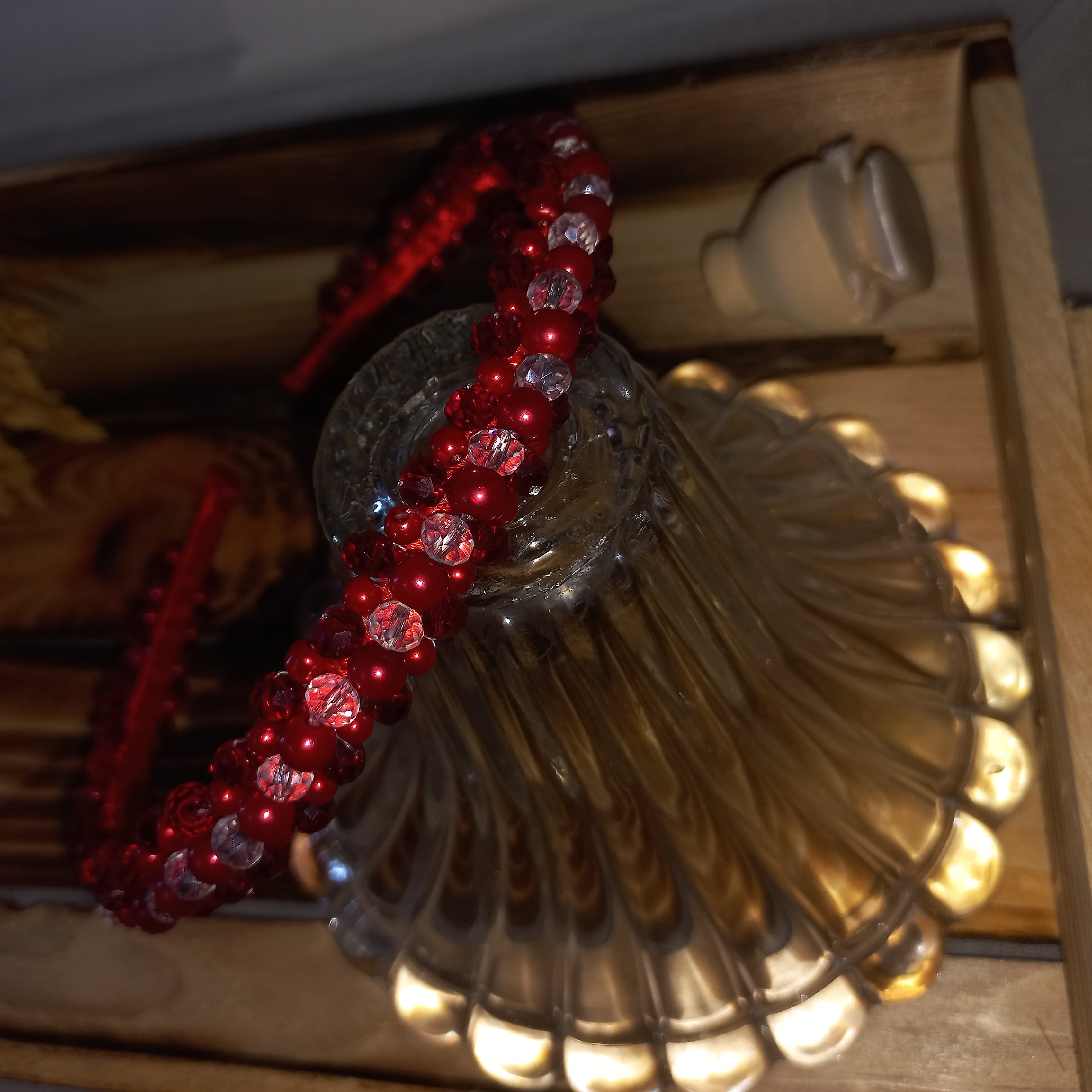 تل مروارید و کریستال جواهردوزی در رنگبندی های مختلف قابل اجرا