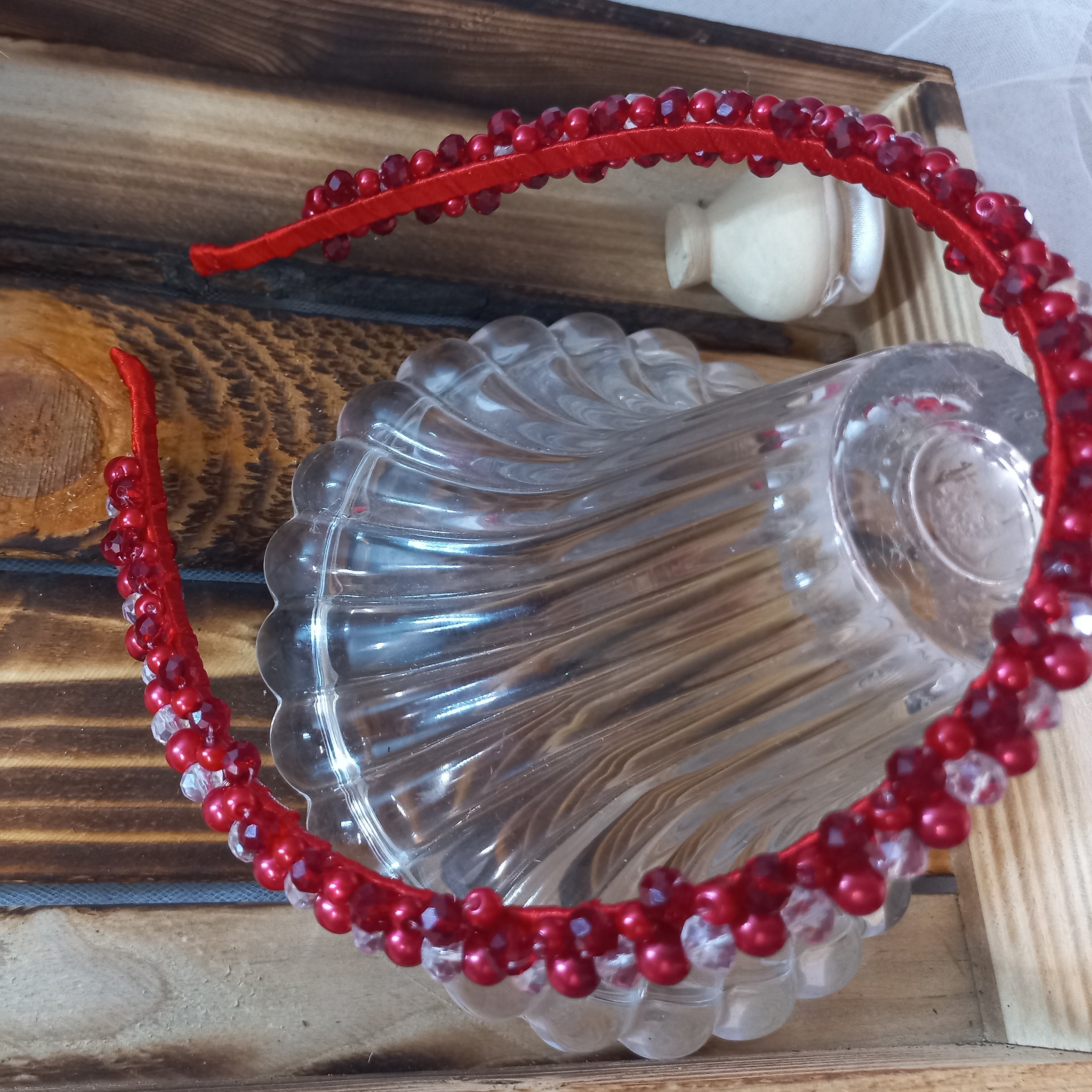 تل مروارید و کریستال جواهردوزی در رنگبندی های مختلف قابل اجرا