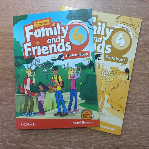 کتاب زبان فمیلی فرندز American Family and Friends 4 سایز وزیری به همراه کتاب کار