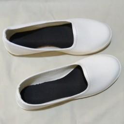 کفش خام کالج زنانه سفید سایز 39 مناسب استفاده روزانه و همچنین نقاشی و چاپ