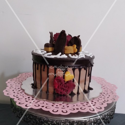 کیک شکلاتی خانگی ترافل
