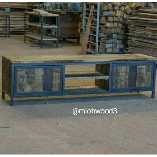 میز تلویزیون متفاوت چوبی و پایه فلزی 