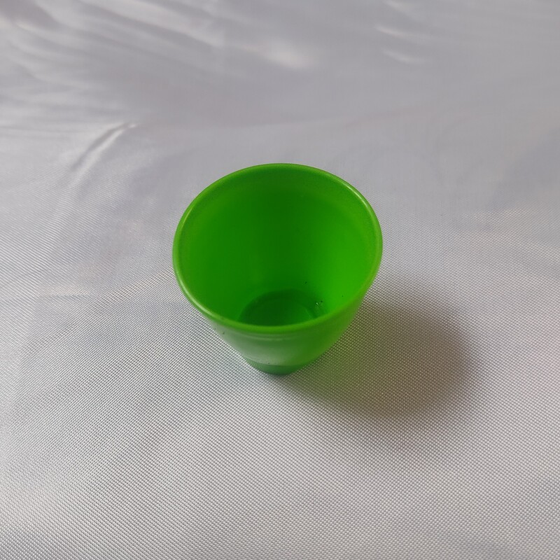 گلدان پلاستیکی مدل کلاسیک سایز 4 رنگ سبز