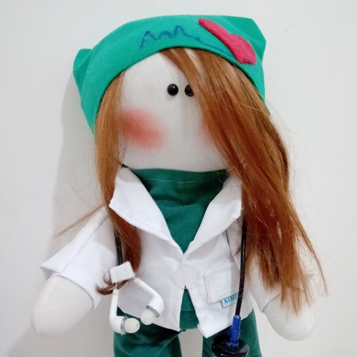 عروسک جراح