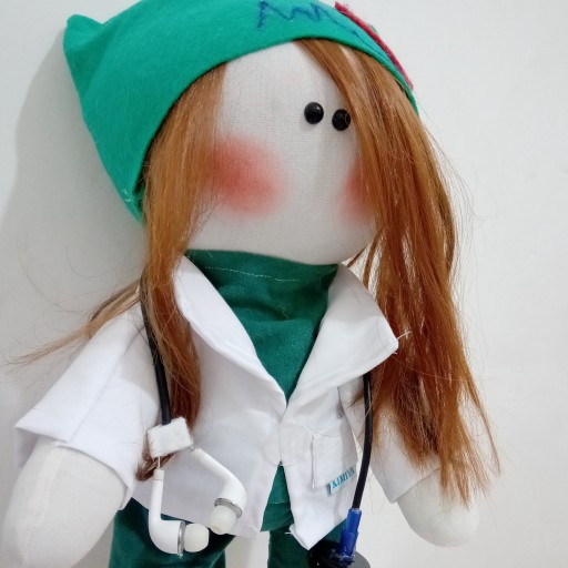 عروسک جراح