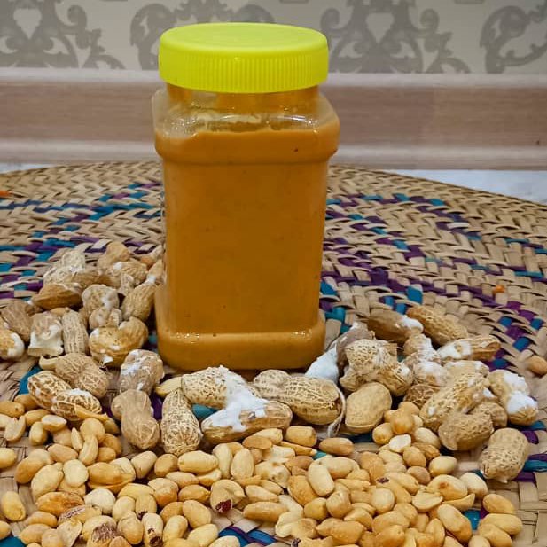 کره بادام زمینی بی نمک (( 700 گرمی))  بادومک اهواز   خالص و اصل طبیعی خانگی بدون افزودنی