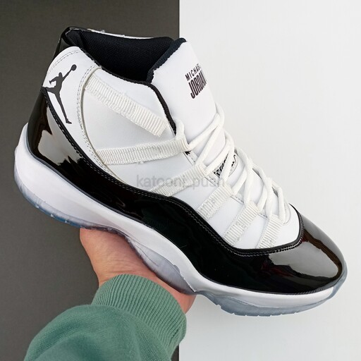 کفش جردن  Nike Jordan 11 مردانه رنگ مشکی سفید سایز 41 تا 44 ( کتونی جردن - جردن 11 - کتونی جردن 11 - کفش نایک ) 