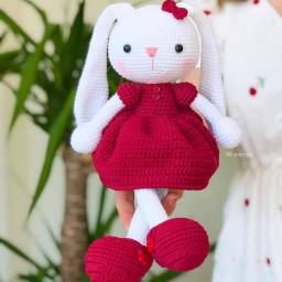 عروسک بافتنی خرگوش گوش دراز بافت با قلاب و کاموای ایرانی رنگبندی دلبخواه