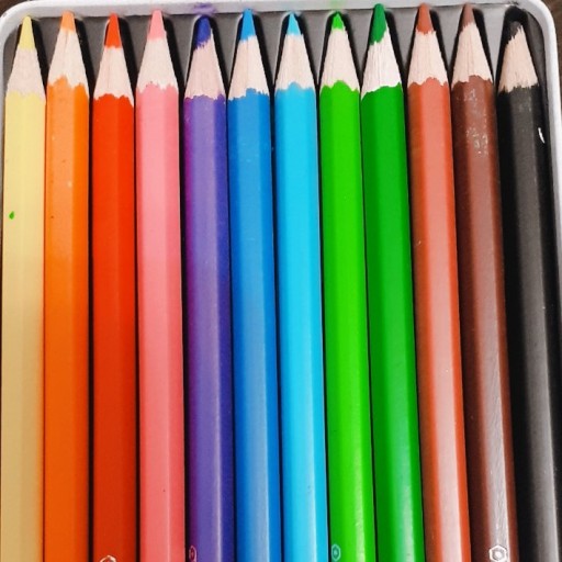 مداد 12 رنگ مقوایی لووکی