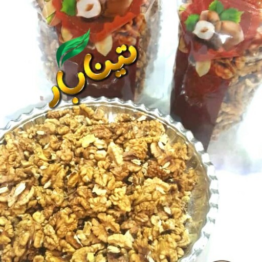 مغز گردوی درجه یک همراه با شوید خشک تینابار