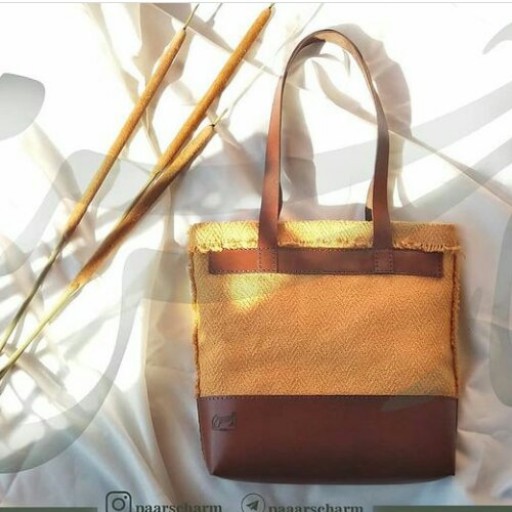 کیف زنانه چرم طبیعی و جاجیم دست بافت و قابل سفارش در تعداد بالا