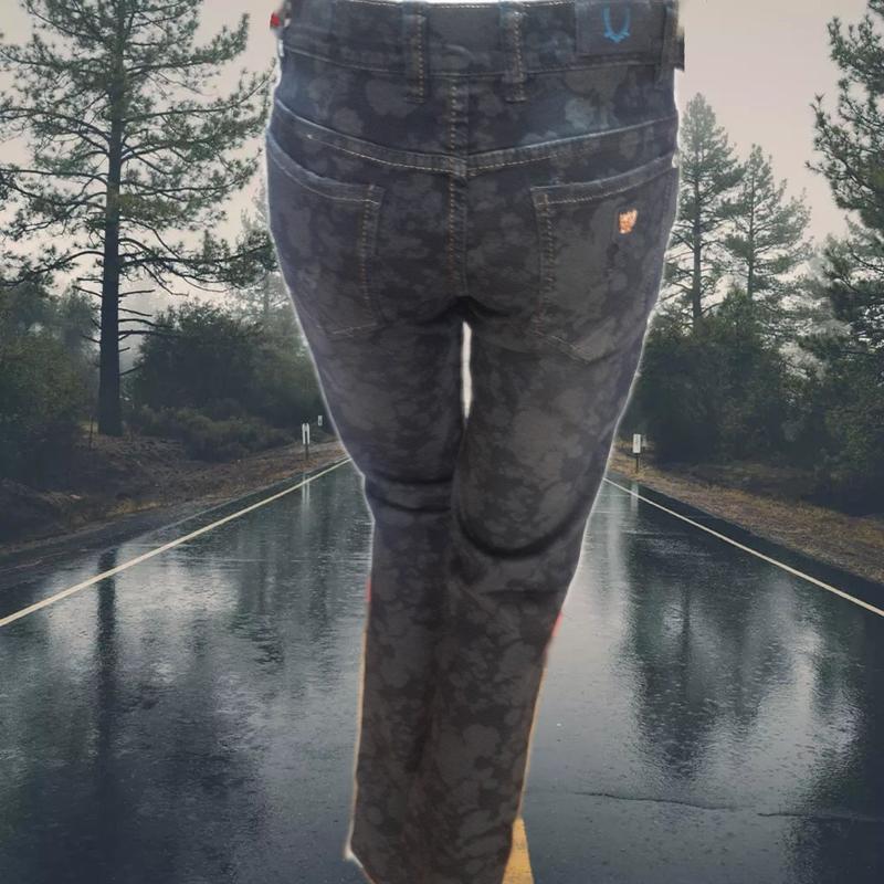کد 54 شلوار زنانه جین طرحدار راسته در دو سایز