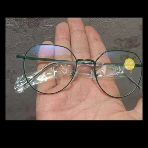 عینک طبی اسپرت فلزی چند ضلعی با  عدسی فتو آنتی رفلکس نمره دار اختصاصی 