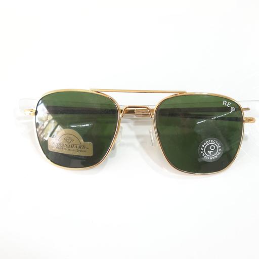 عینک آفتابی  برند RANDLOLPH  جنسیت فریم تمام قاب فلزی  رنگ طلایی  عدسی شیشه  داخل آنتی رفلکس  سبز سایز 58