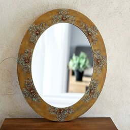  قاب آینه چوبی دیواری ابعاد 40در50 پهنا قاب 6 سانت طرحهای روی قاب برجسته کارشده با نگین قابل سفارش در رنگ و ابعاد دلخواه