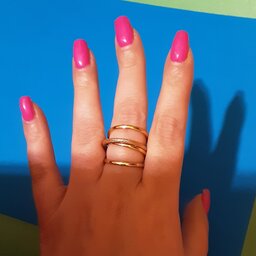 انگشتر زنانه،جنس: استیل طلایی،طرح: فانتزی( 4رینگ،پیچ)، برند اروپایی،سایز 8