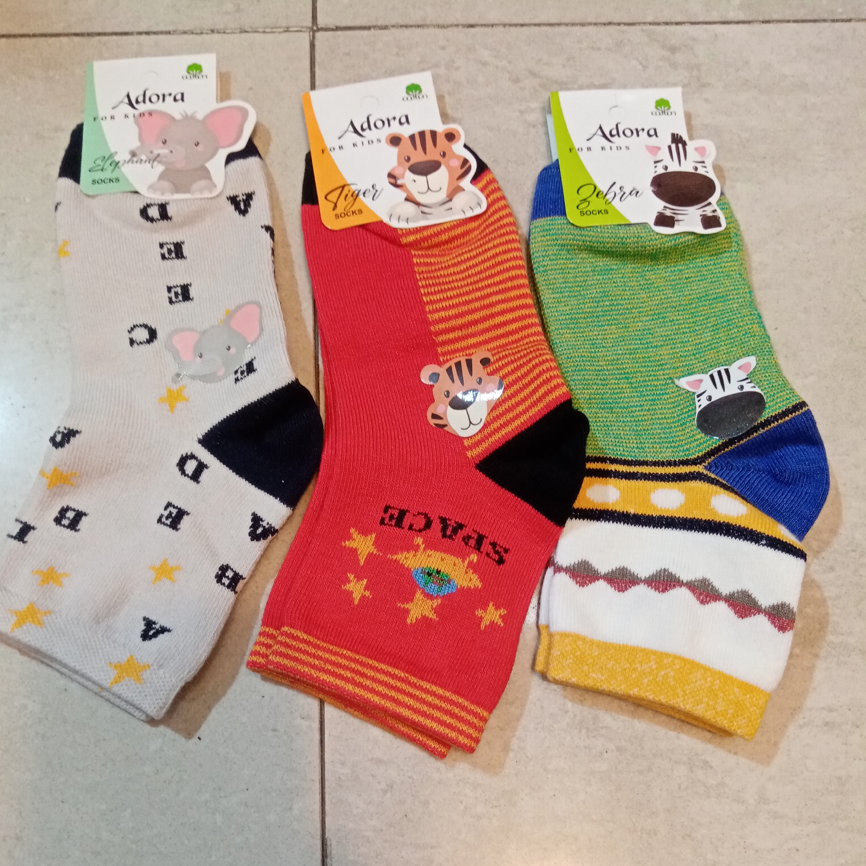 جوراب ساق دار اسپرت بچه گانه خارجی شیک و خاص پگ 4 عددی 