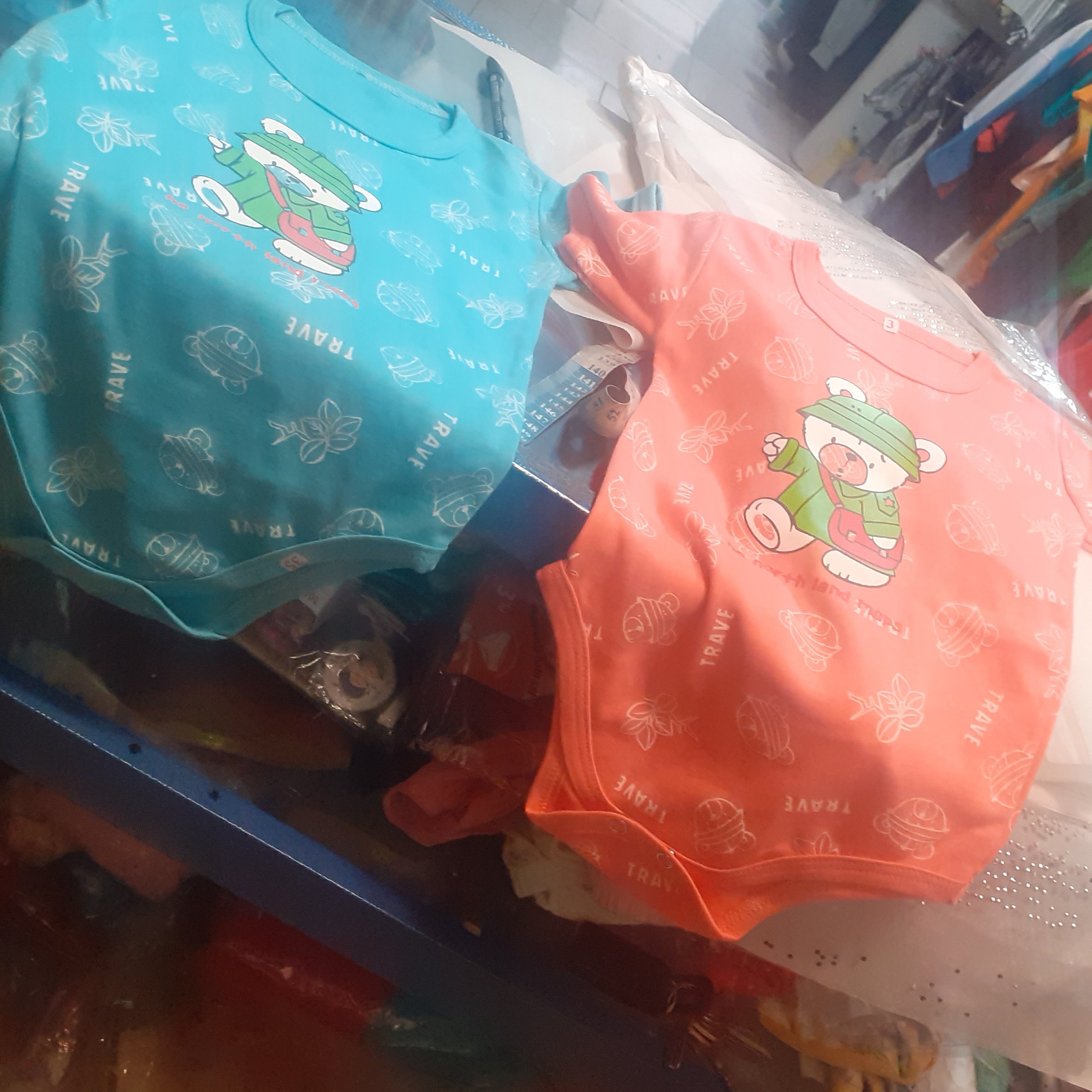 حراج سرهمی زیر دکمه دار شلوار سرهمی نوزادی بلوز و شلوار