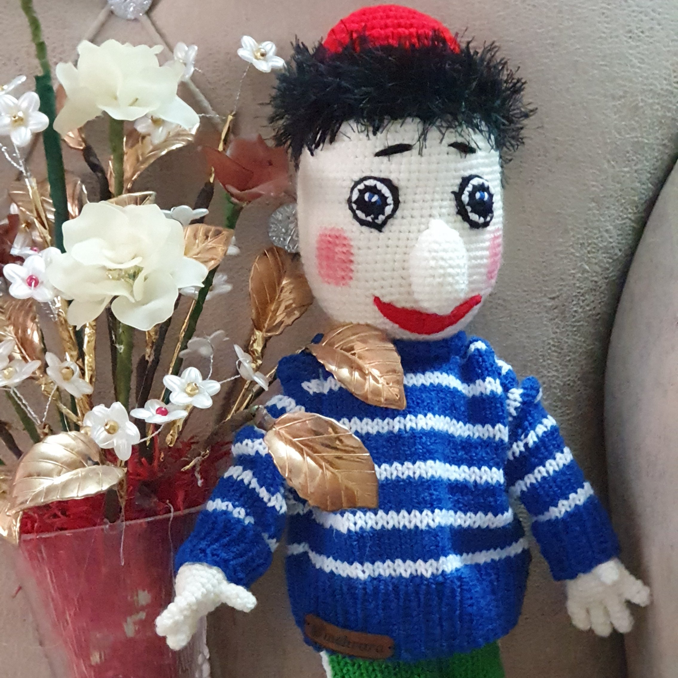 عروسک دست بافت قلاب بافی کلاه قرمزی