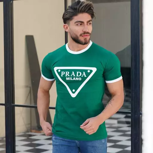 تیشرت مردانه استین و یقه کش چاپ برند prada بهترین نوع چاپ 