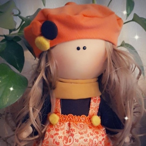 عروسک روسی پرتقالی ملینا