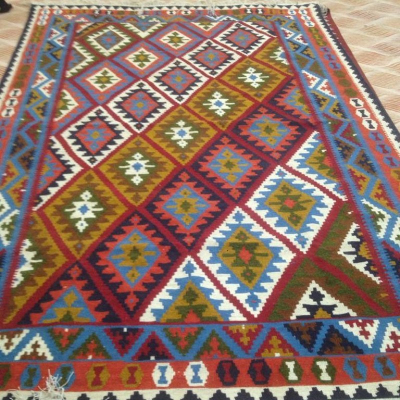 گلیم پشمی