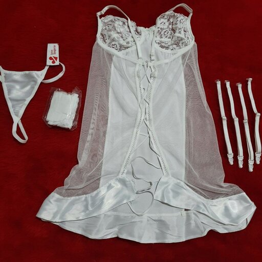 لباس خواب فانتزی زنانه با کیفیت بالا سه تیکه مناسب سایز 38تا 42 در دو رنگ مشکی و سفید کد L4011 
