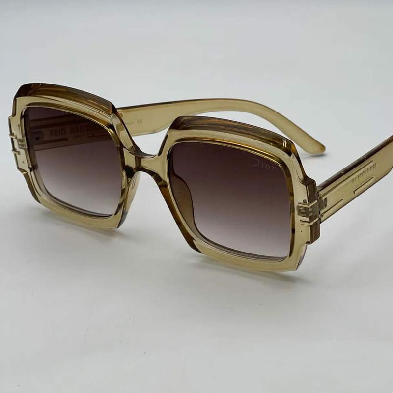 عینک افتابی زنانه ومردانه اسپرت مارک دیوردارای یووی 400(شیشه قهوه ای)