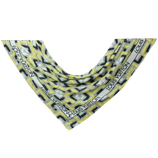 روسری نخی لویی ویتون رنگ ترکیبی زرد مشکی قواره بزرگ ابعاد132