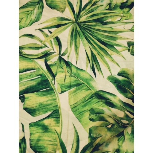 شال زیبا  و خوشگل به سبزی بهار با طرح زیبای هاوایی که به خاطر طبیعت سبز بهار و تابستون طراحی شده پارچه نخ تافته اصفهان