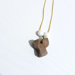 گردنبند حرف انگلیسی حرف Y از چوب طبیعی گردو  دستساز چوبکده بیدسفید