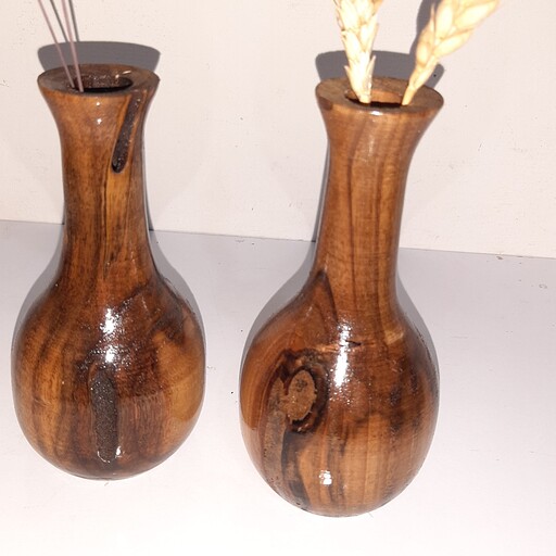 گلدان چوبی گردویی خراطی شده دو عددی