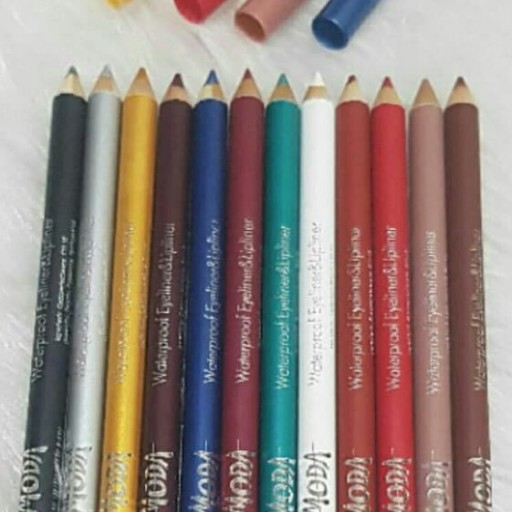 مداد چشم و لب رنگی