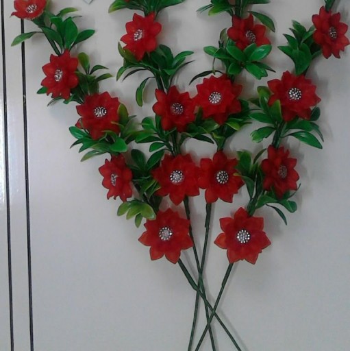 شاخه گل کریستالی