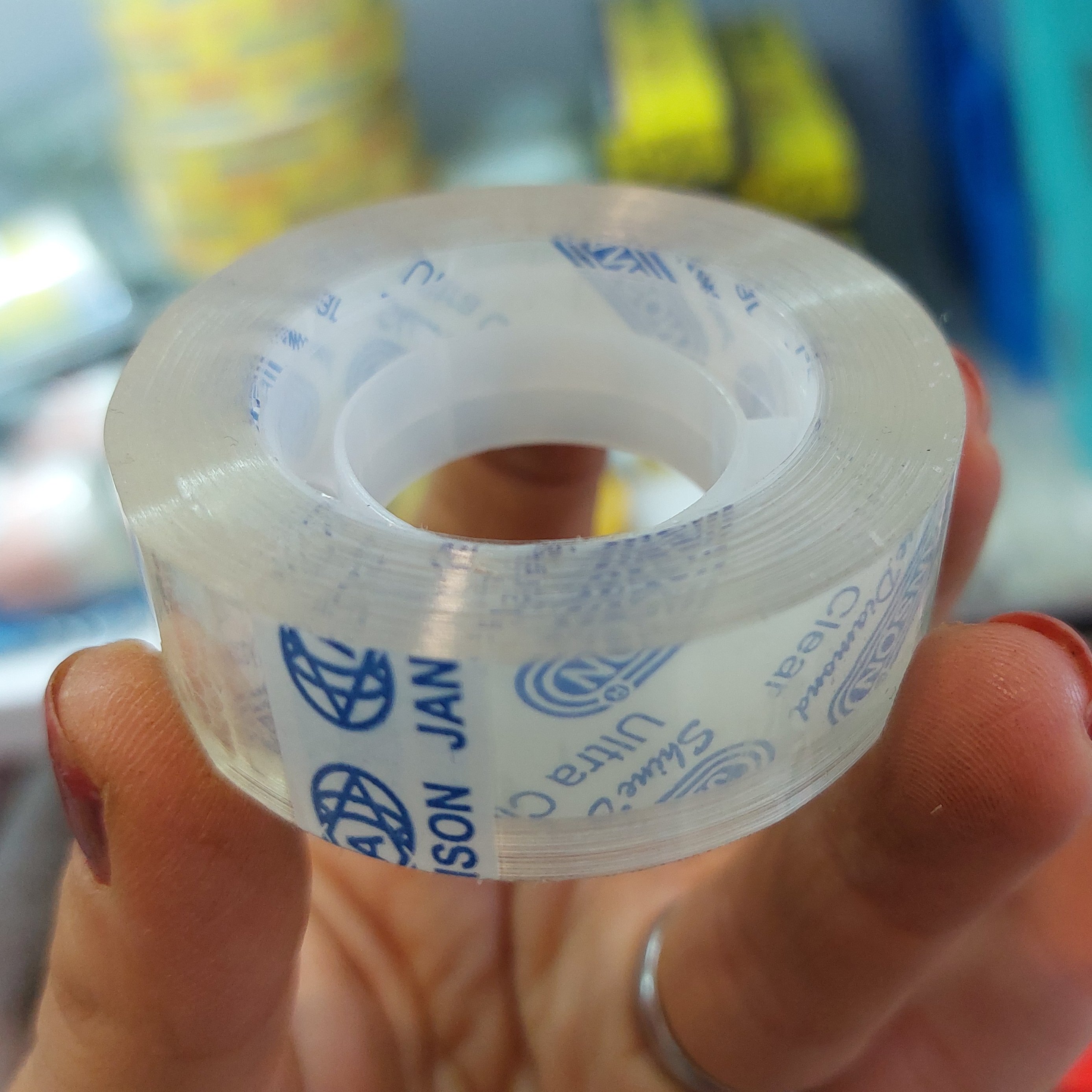 چسب نواری یا چسب شیشه ای در پلاسکو دهقان